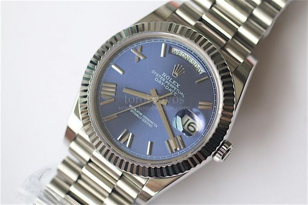 Rolex Day-Date Oyster Fluted Roman Markers Blue & Green Dial Bracelet BP Swiss